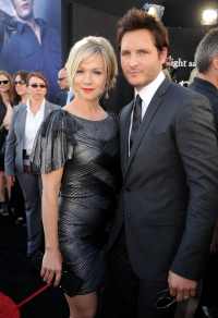 Jennie Garth Shelters With Ex-Husband Peter Facinelli Amidst LA Fires